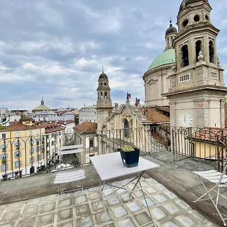 Casa - Piazza Sant'alessandro 3 * Mediolan